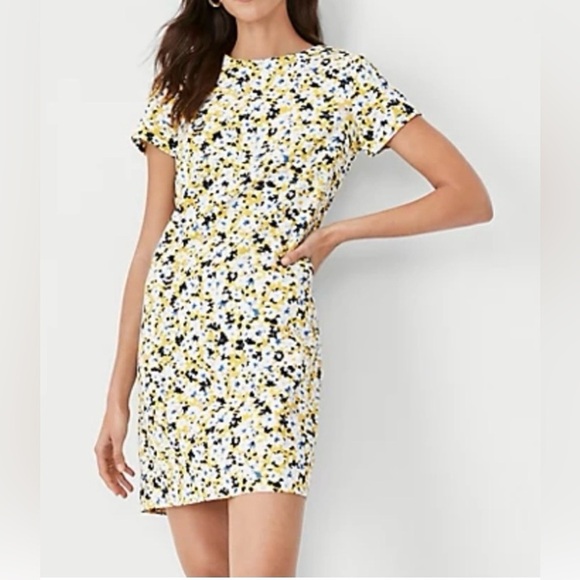 Ann Taylor Yellow Floral Tee Short Sleeve Back Zip Shift Dress Womens Size 10P - Picture 1 of 11